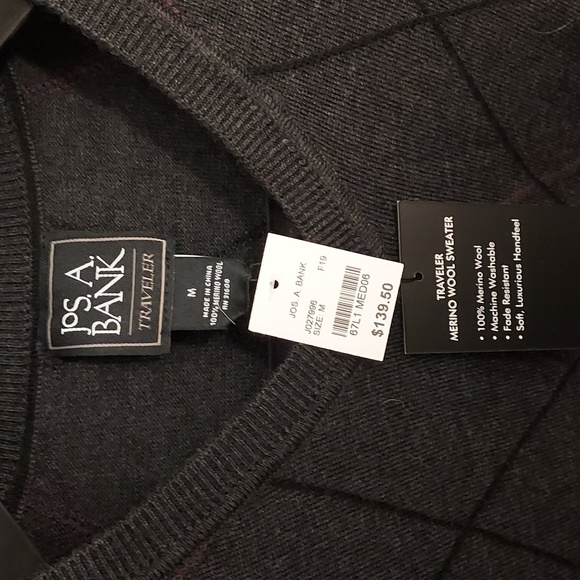 Jos. A. Bank Traveler Merino Wool Sweater - Picture 4 of 5